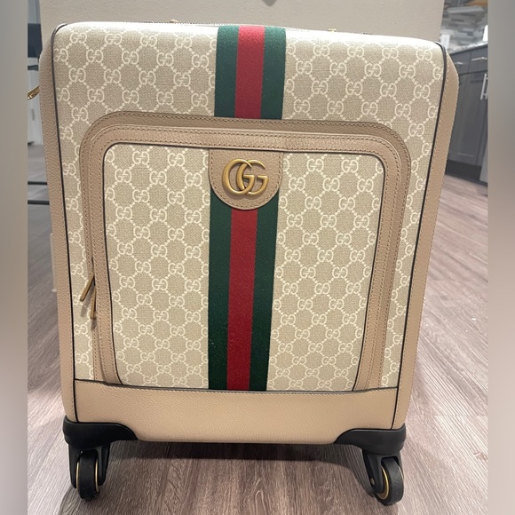 Gucci Savoy Small Cabin
Trolley - Picture 3 of 14